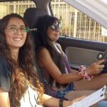 Alumnas practicando manejo Licencia Clase B — Escuela Colón San Bernardo